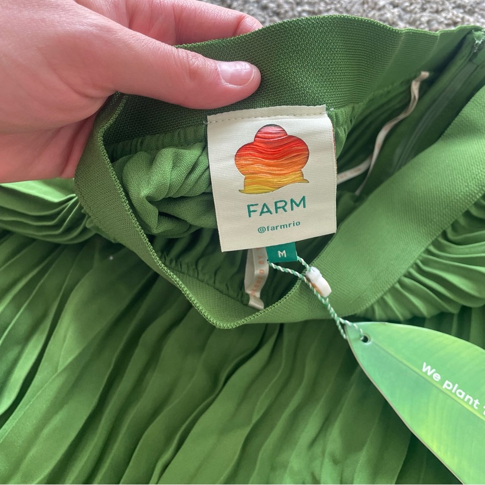 FARM RIO Elegant Green Pleated Skirt - Picture 3 of 5